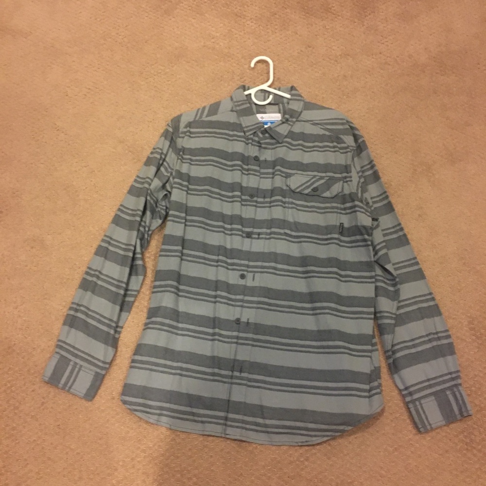 Men’s long sleeve shirt